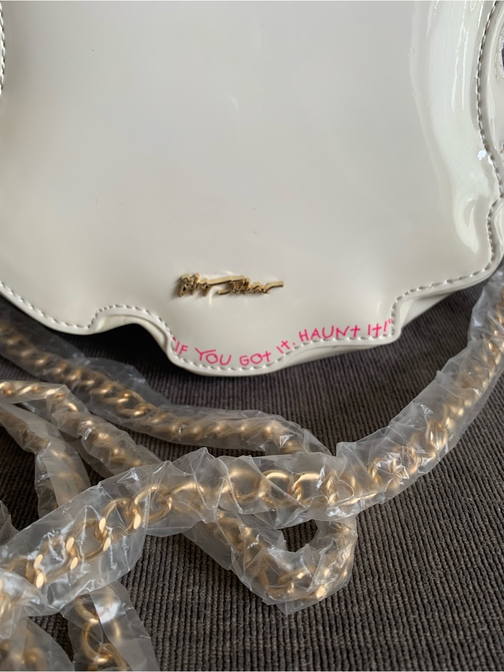 Betsey Johnson Kitsch Ghost girl Crossbody Halloween Bag NWT - Picture 4 of 9